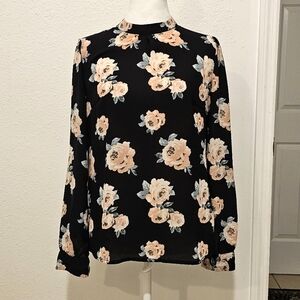 F21 Black And Floral Long Sleeve Blouse Size SMALL